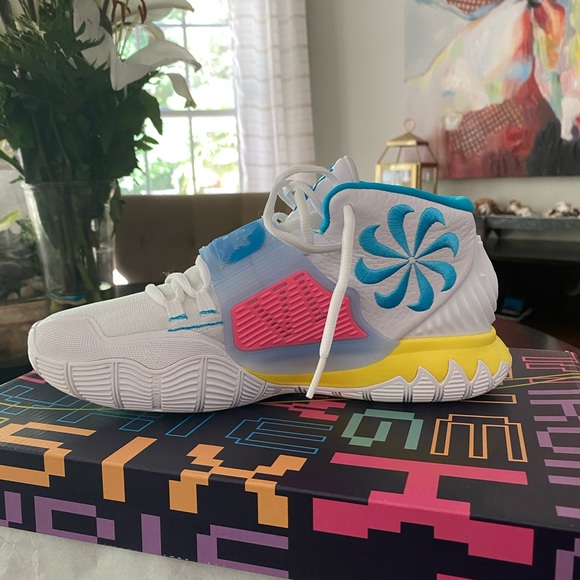 brand new kyrie 6 90s - Picture 3 of 7